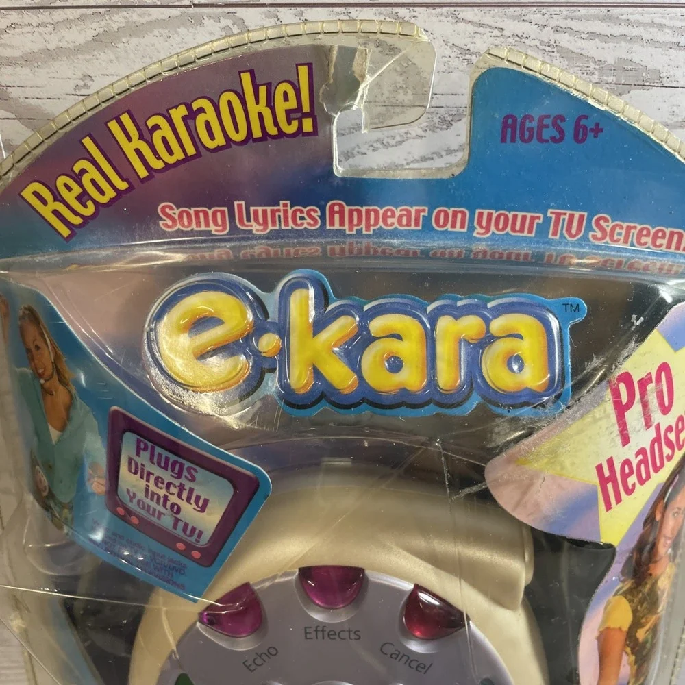 VTG E-Kara Karaoke Pro Headset Plug‎ & Play Karaoke Sealed Hasbro Takara Britney